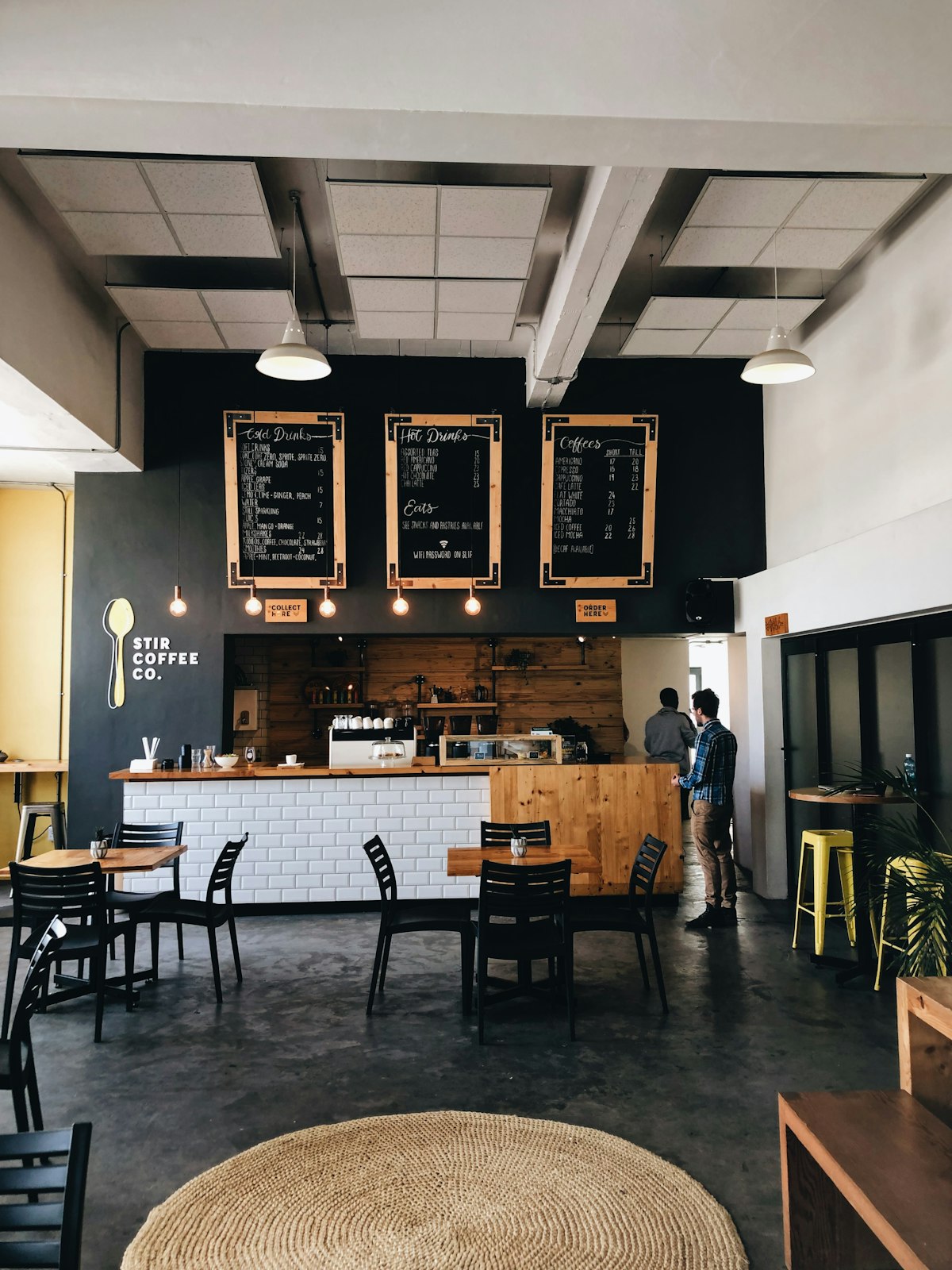 Indoor seating at Sancrema